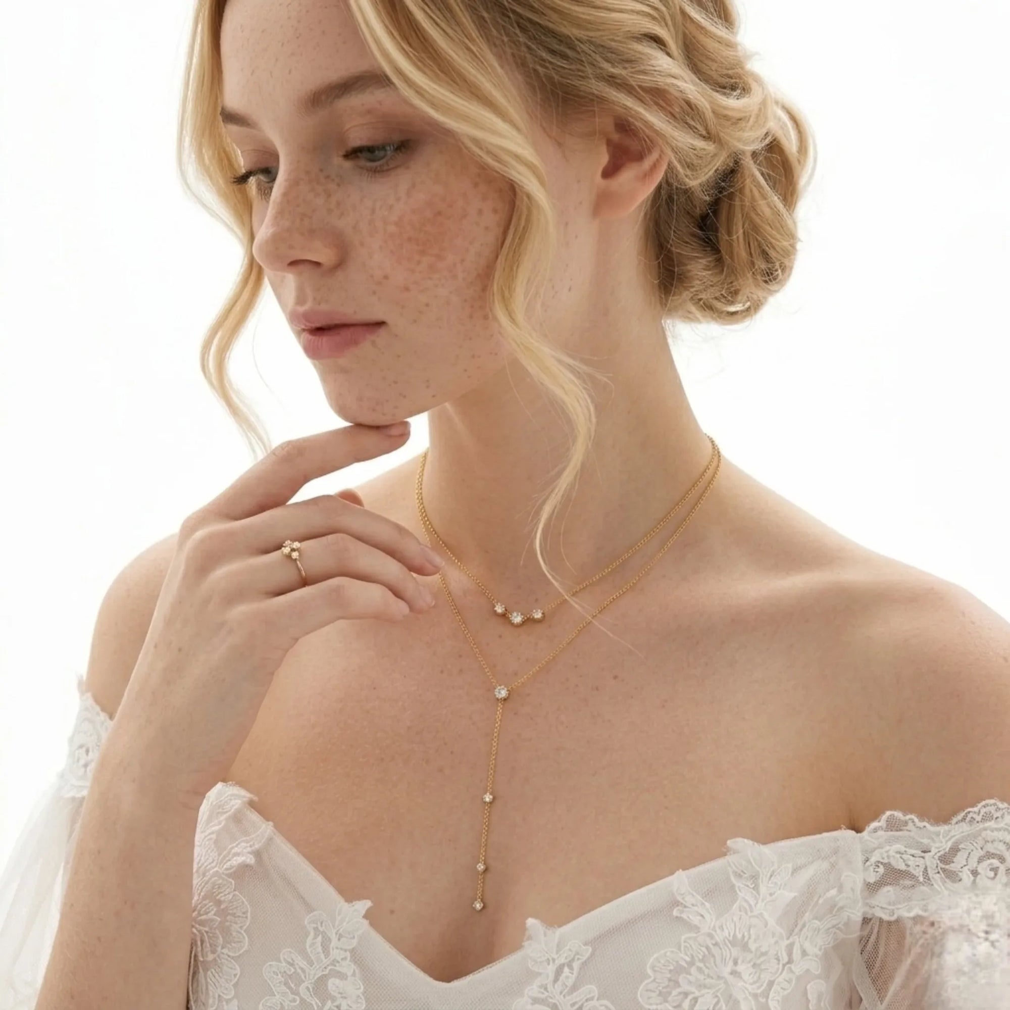 Alda Necklace