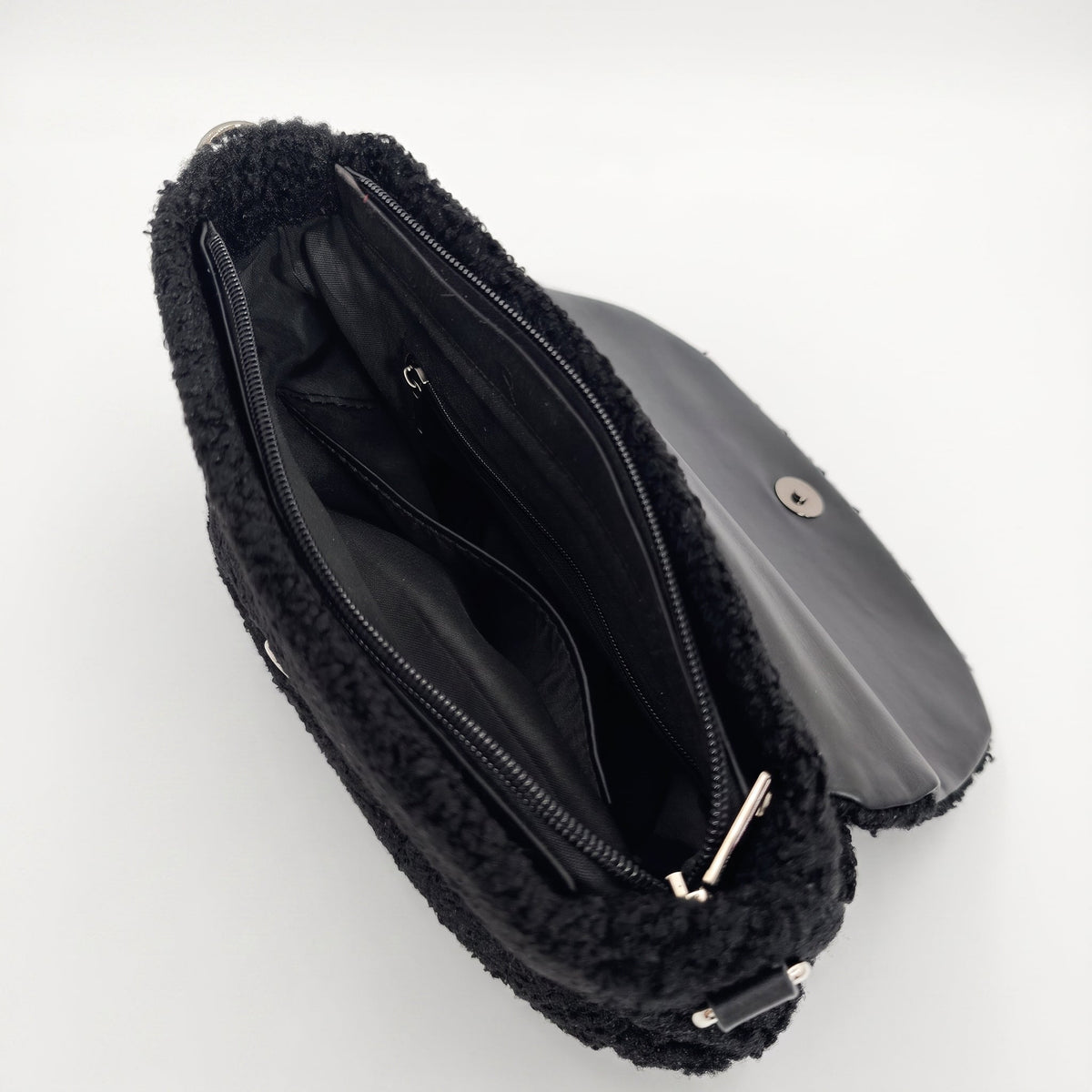 Borsa Nera con Manico Intrecciato
