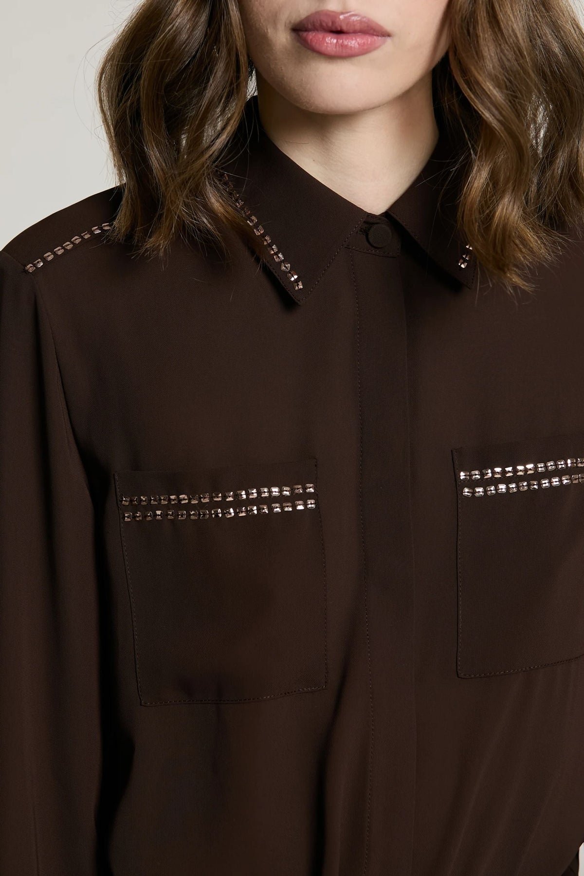 Relish Camicia ADERO manica lunga con tasche più applicazione paillettes RDA2603009009 cioccolato