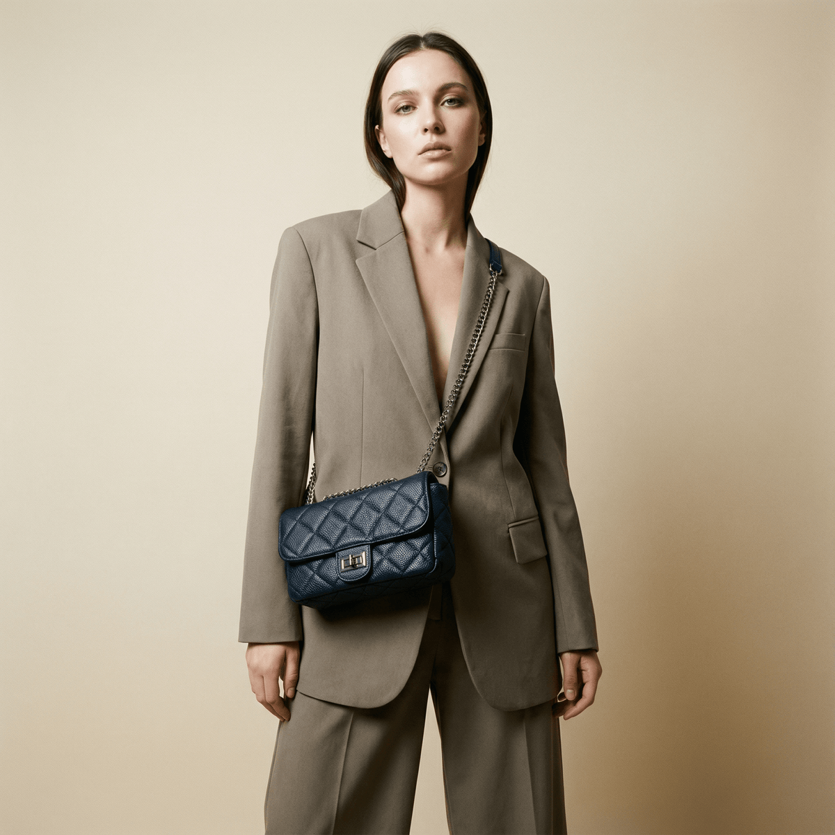 Pouch Clutch in Ecopelle con Catena