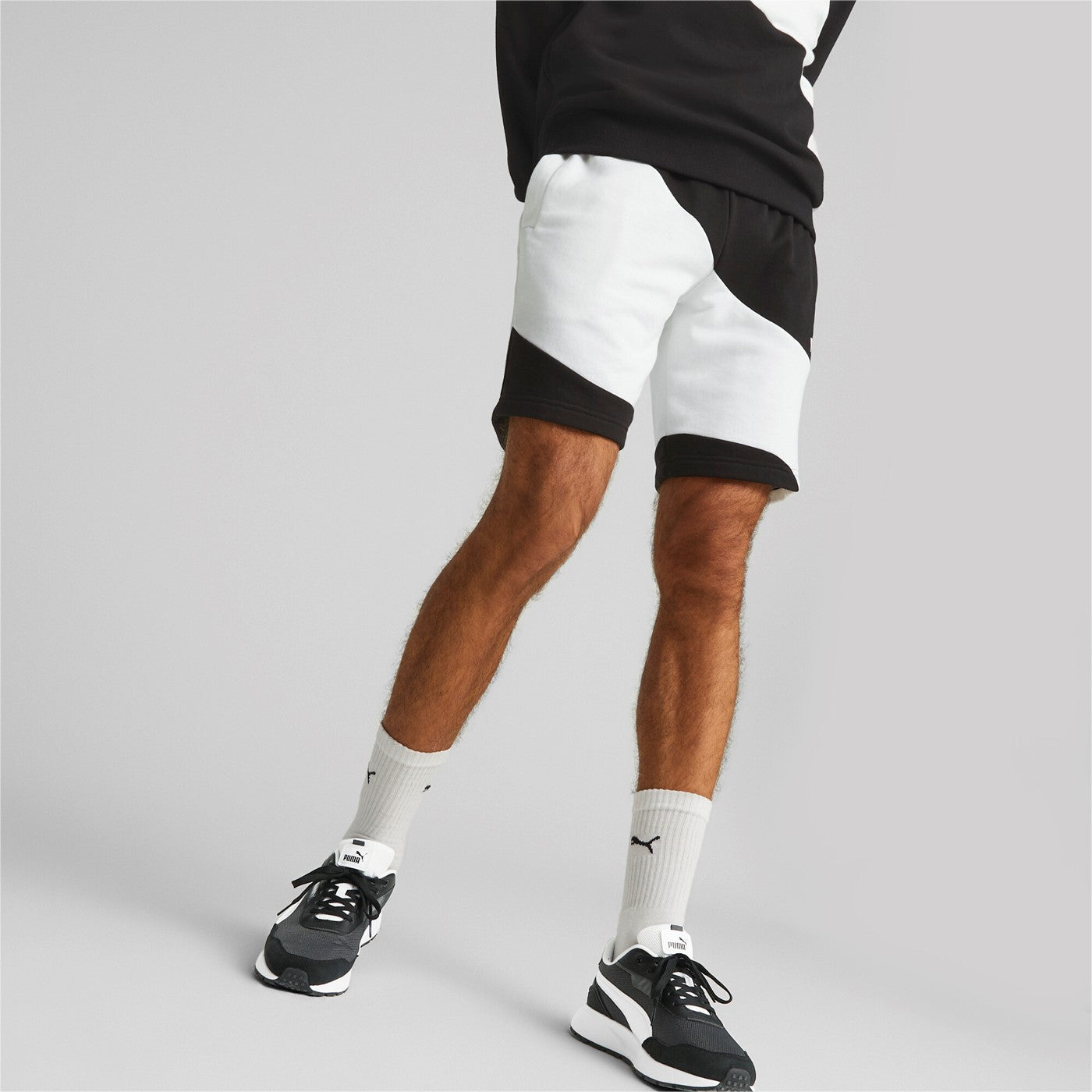 Puma Men's Power Cat Shorts 9" TR 675175-01 Black