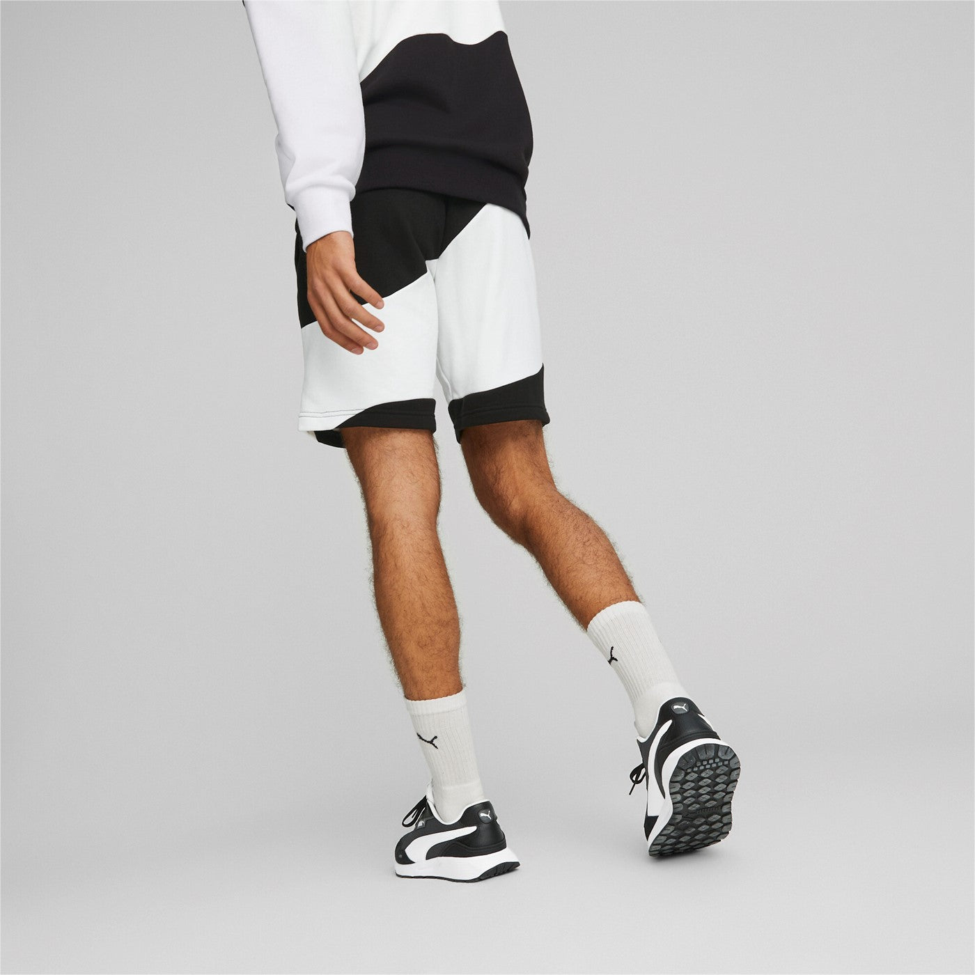 Puma Men's Power Cat Shorts 9" TR 675175-01 Black
